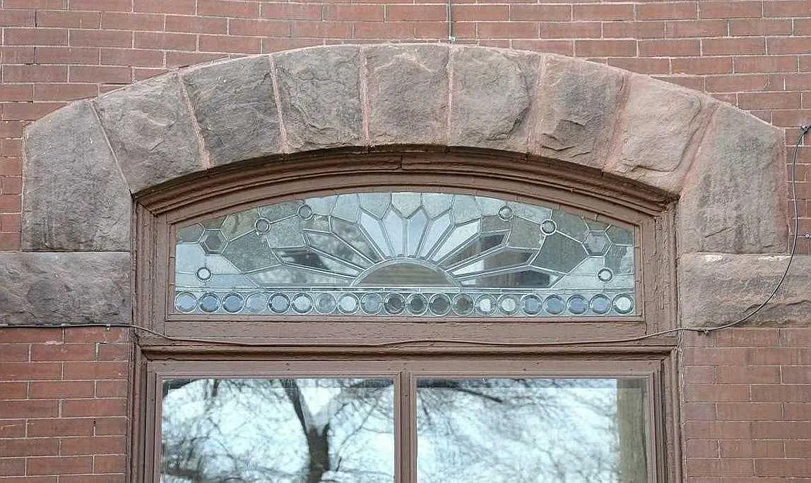 1 bed, 1010 sqft, $1,050 — Photo 3