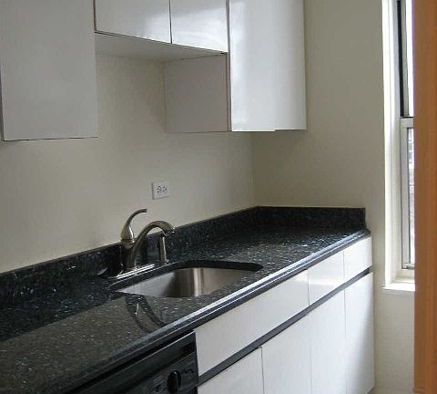 4th image of 6712 Yellowstone Blvd APT F15