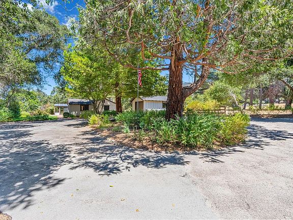 4th image of 264 W Carmel Valley Rd