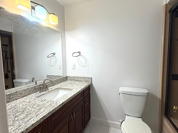 4th image of 3323 Ensalmo Ave