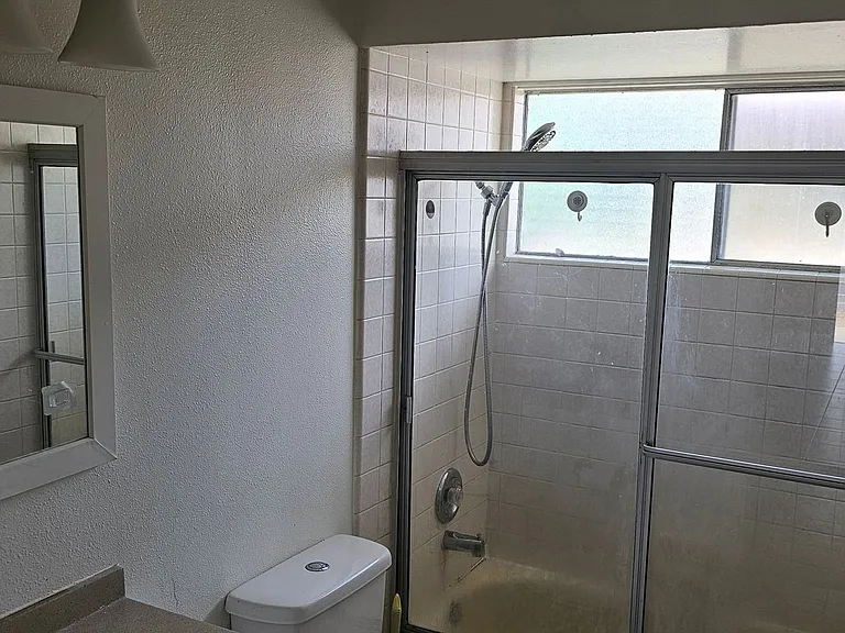 1168 E Lexington Ave — Photo 6