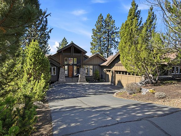2nd image of 15 SW Quail Butte Pl