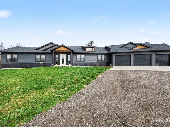 2206 N West County Line Rd, Sand Lake, MI 49343