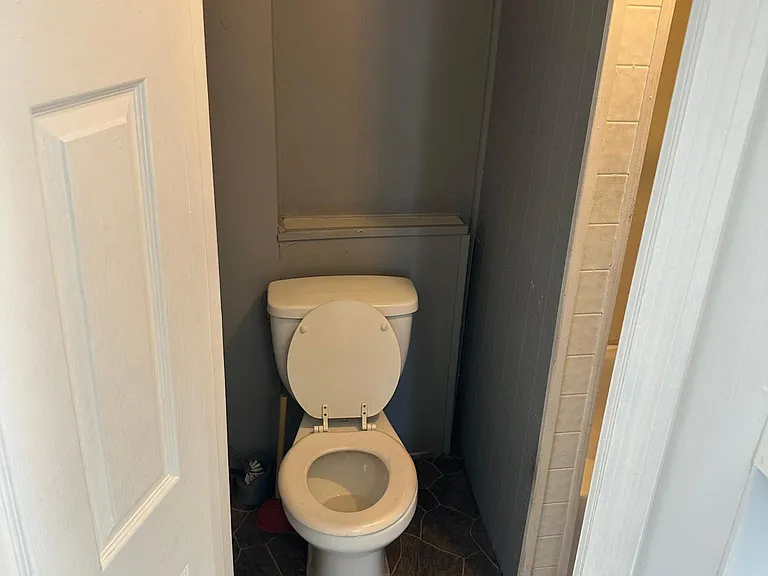 122 Lincoln Ave #1 — Photo 8
