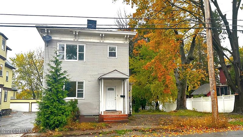 3rd image of 35 Prospect Avenue