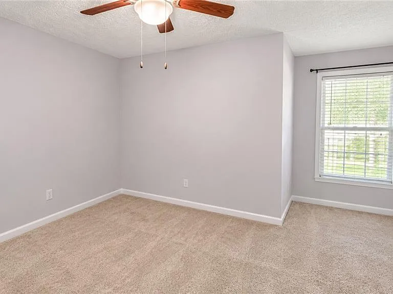 1235 Grayland Hills Dr — Photo 10