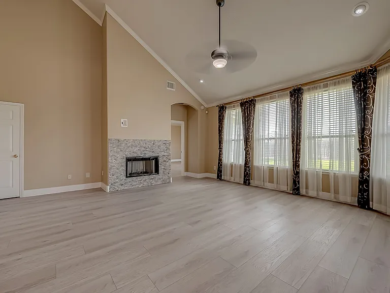 14026 Shamrock Park Ln — Photo 11