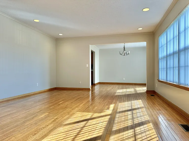 7143 Polo Pl — Photo 2
