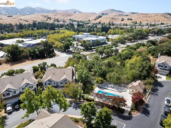 38 Starflower Ter, San Ramon, CA 94583