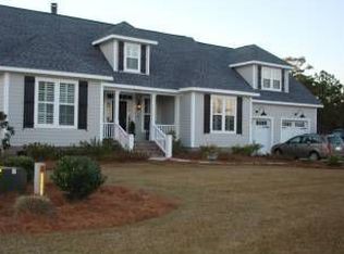 1803 Ivory Gull Dr, Morehead City, NC 28557