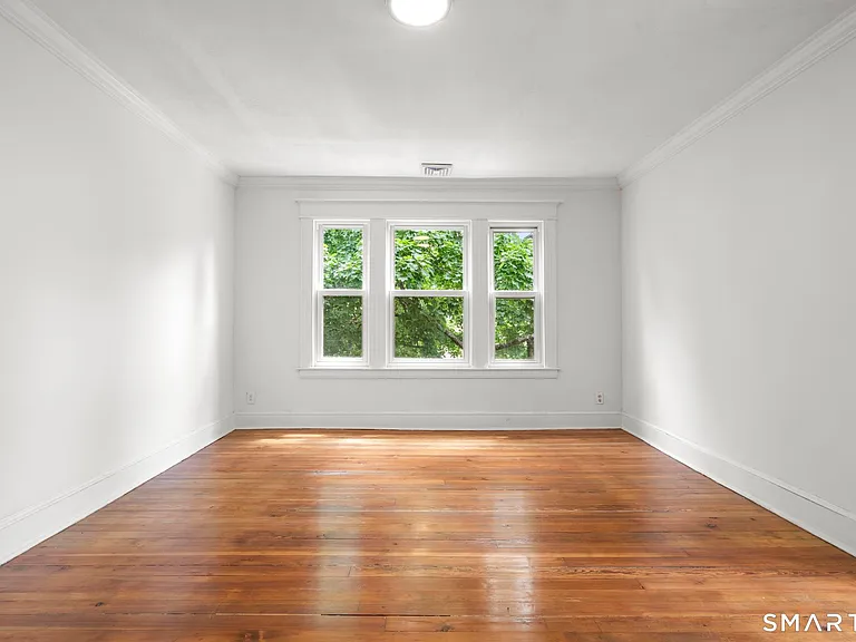 132 Bunker Hill Ave #3 — Photo 11