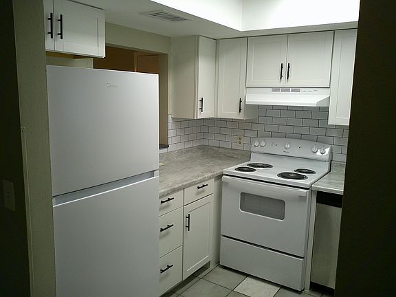 4th image of 1244 Mackeral Ave