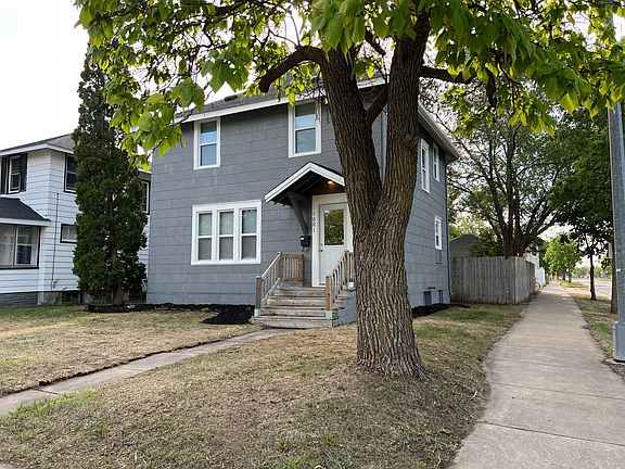 5th image of 1001 16th Ave S