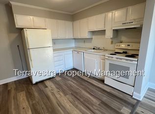 108 N 8th St APT D, Millville, NJ