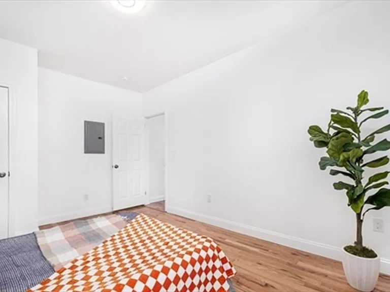 45 Ashford St #20 — Photo 6