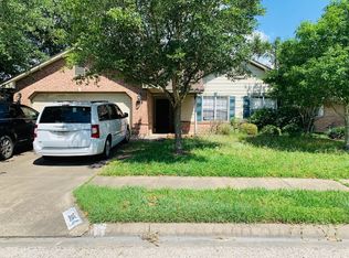 305 Newhaven St, Victoria, TX 77904