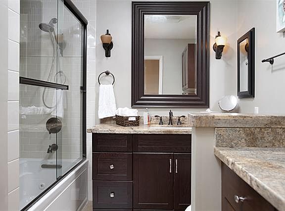 5th image of 909 Coast Blvd Unit 9