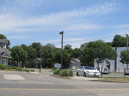 5th image of 8 Oak St