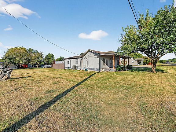 Vacant side lot