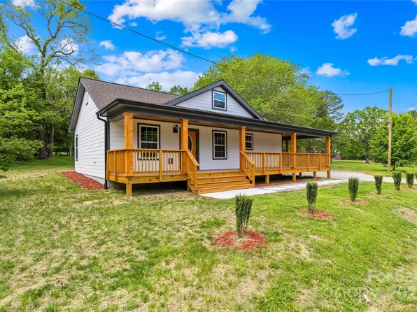 662 Camp Ferry Rd, Mooresboro, NC 28114