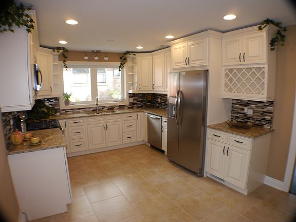 5th image of 5308 W 102nd St