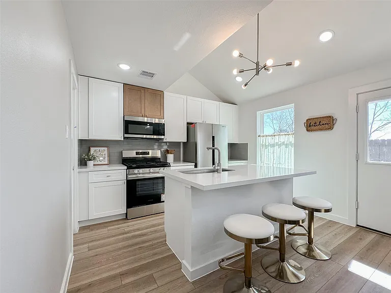 2710 Discovery Trails Ct — Photo 15