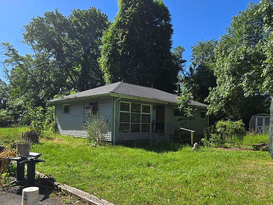 1st image of 21964 Saint Louis Rd