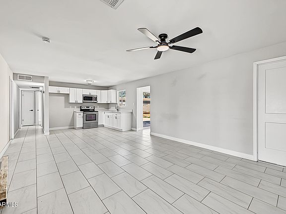 5th image of 6714 W WINDSOR Avenue