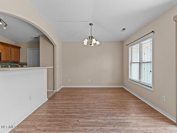 5th image of 1012 Summerlin Falls Court