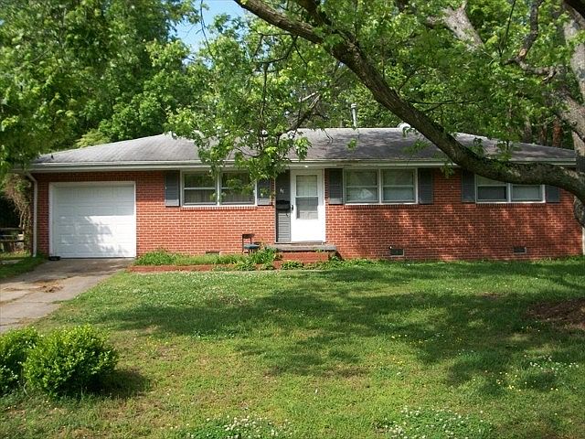 1st image of 61 Beaconsdale Ln