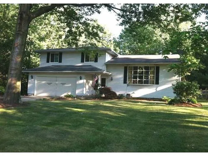 26329 Hickory Ln photo 1