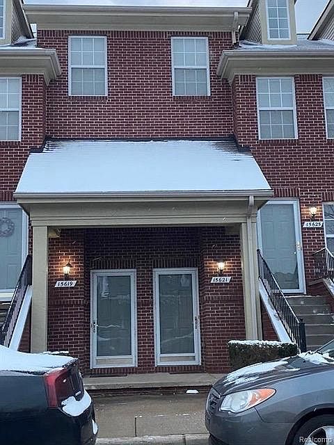 1st image of 15621 Stone Crossing Dr #1