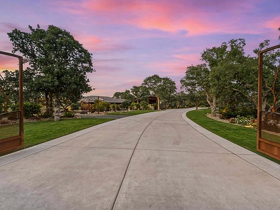 5th image of 26000 Venado Drive