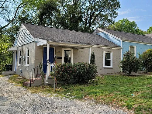 1114 Holmes St Photo 1