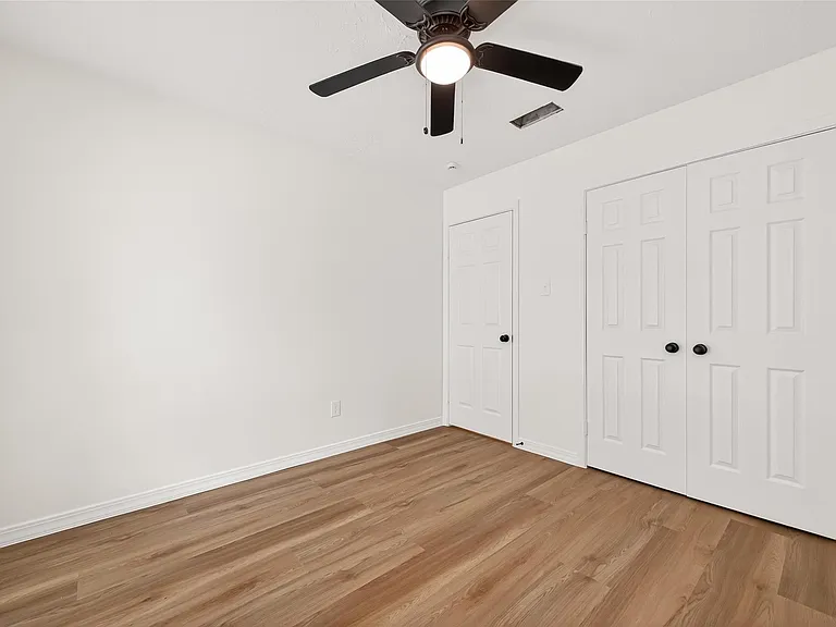 2334 Autumn Springs Ln — Photo 30