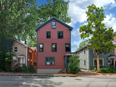 422 Franklin St #1, Cambridge, MA, 02139