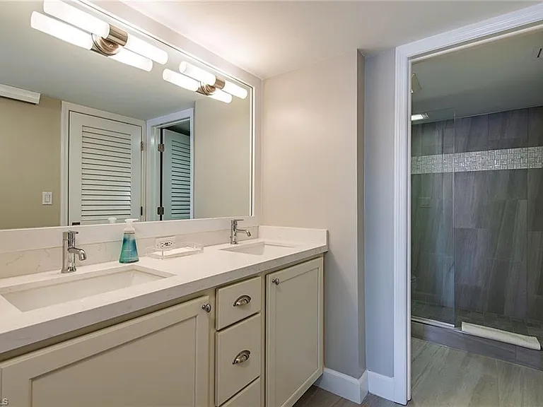 4155 Crayton Rd #203 — Photo 9