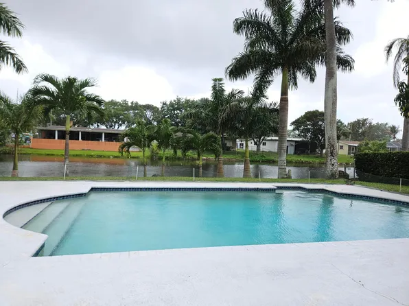 8954 SW 52nd Court, Cooper City, FL 33328