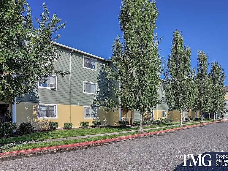 1017 SE 12th Ave — Photo 128