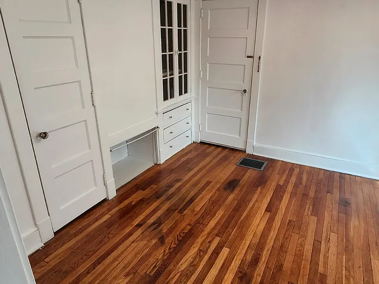 100 Mary St #1L — Photo 5
