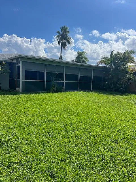 2 bed, 2.0 bath, 1751 sqft, $2,900 — Photo 2