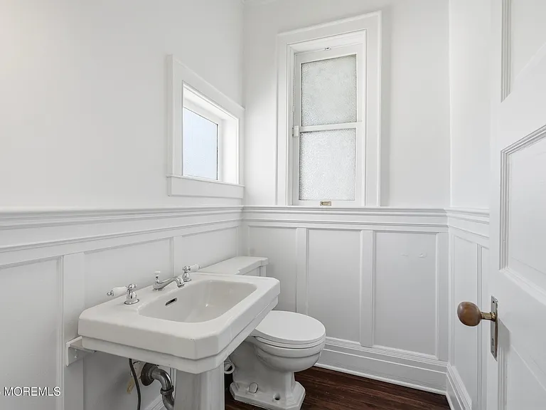211 Cedar Ave — Photo 20