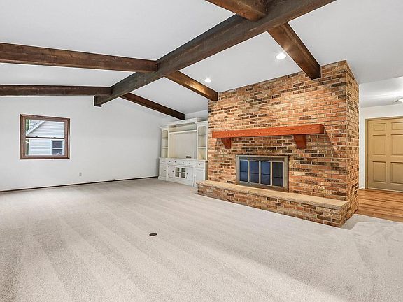 3rd image of 928 Tanglewood COURT