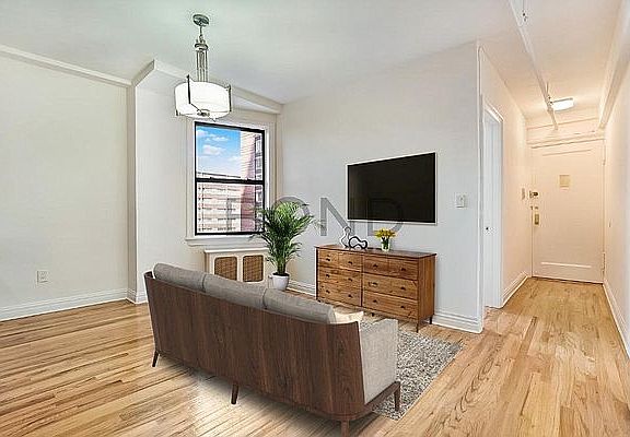 2nd image of 245 W 51st St #903A