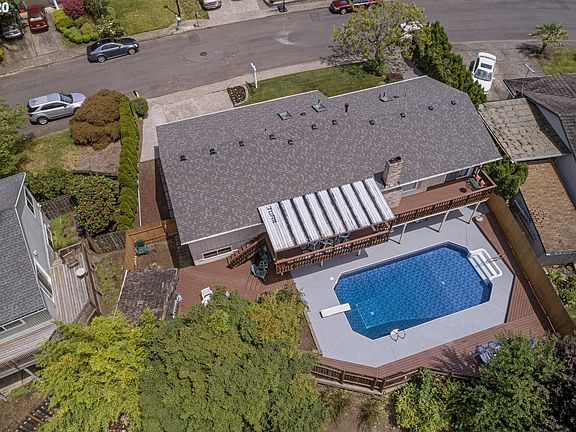 2nd image of 4955 SE Casa Del Rey Dr