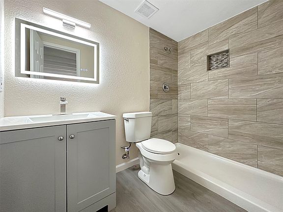 3rd image of 5920 Lago Vista Way #C-23