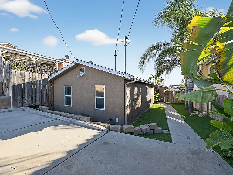 4045 C St — Photo 1