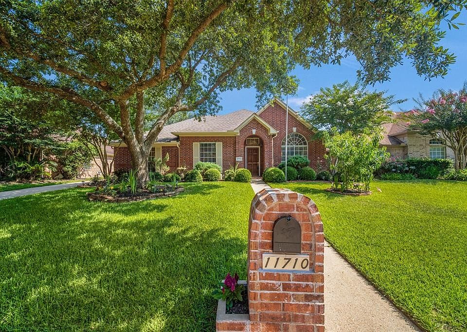 1st image of 11710 River Vine Ct