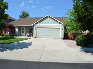 2447 NW 13th St, Redmond, OR 97756