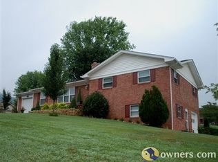 1350 Daniel Boone Dr, Morristown, TN 37814